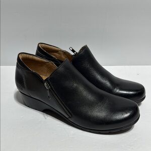 Taos Daily Zip Loafer Black Leather Shoes